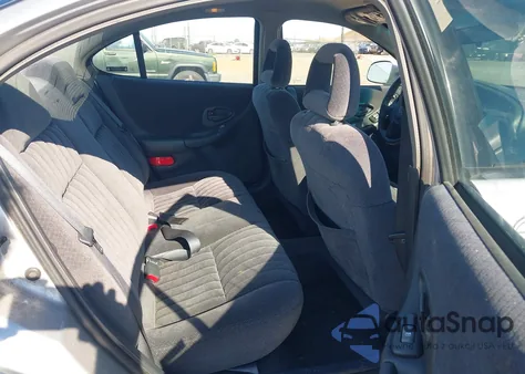 2002 Pontiac Grand Prix Se z USA, uszkodzony, nr VIN 1G2WK52J82F105381